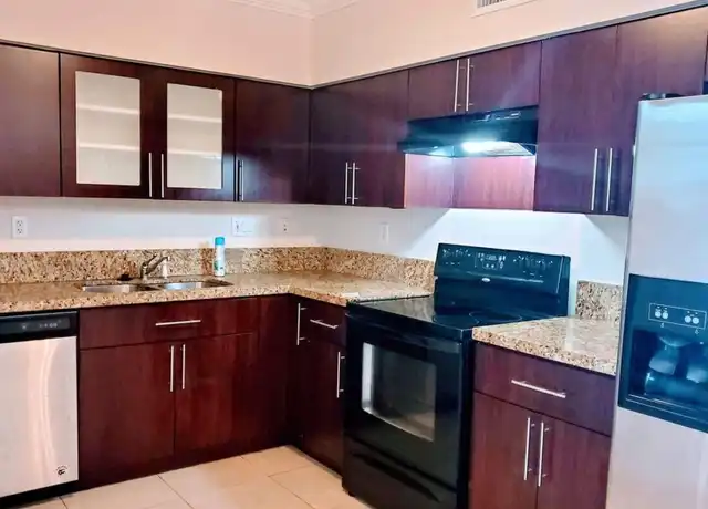 Property at 2536 Van Buren St Unit 1B, Hollywood, FL, 33020, 1 bed, 1 bath, [object Object]