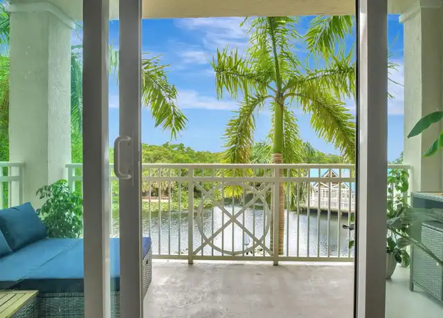 Property at 350 N Federal Hwy #103, Boynton Beach, FL, 33435, 3 beds, 2.5 baths, [object Object]