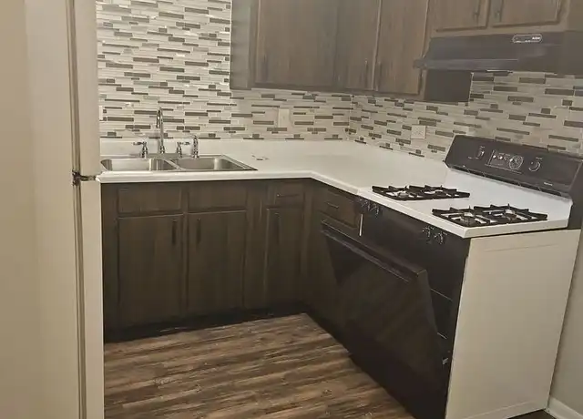 Property at Colonial - 620 Old York Rd, Elmhurst, IL, 60126, 2 beds, 1 bath, [object Object]