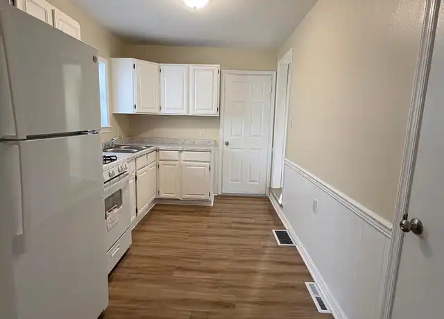 Property at 66 N Oak St Unit 66, Easton, PA, 18042, 2 beds, 1 bath, [object Object]