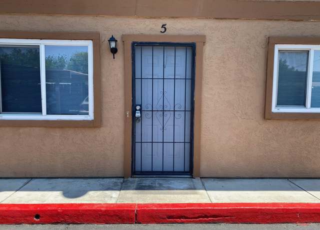 Photo of 221 E Edison St Unit 5, Manteca, CA 95336
