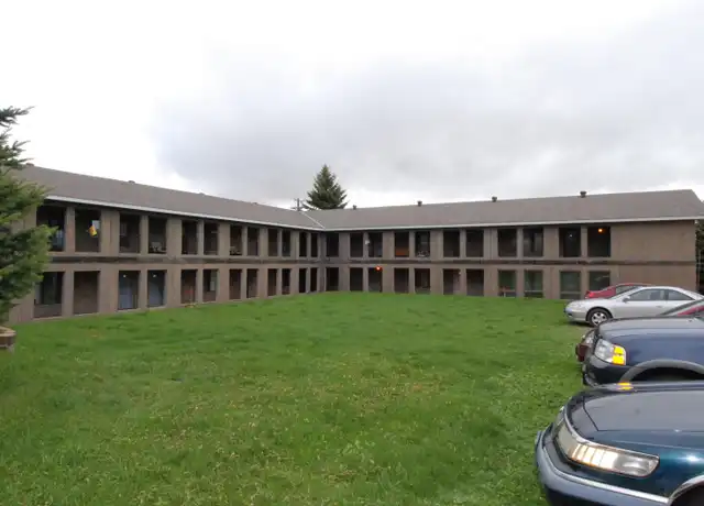 Property at 840 10th Ave Unit 104, Baldwin, WI, 54002, 2 beds, 1 bath, [object Object]