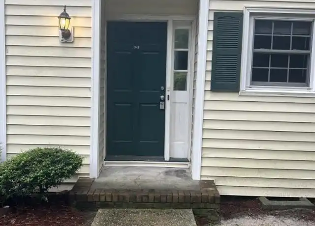 Property at 801 E Main St, Aberdeen, NC, 28315, 2 beds, 1 bath, [object Object]