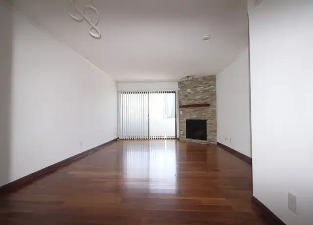 Property at 4844 Riverton Ave Unit 206, North Hollywood, CA, 91601, 1 bed, 1 bath, [object Object]