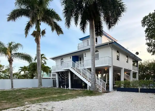 Property at 350 Hazel St Unit 350, Key Largo, FL, 33037, 4 beds, 2 baths, [object Object]
