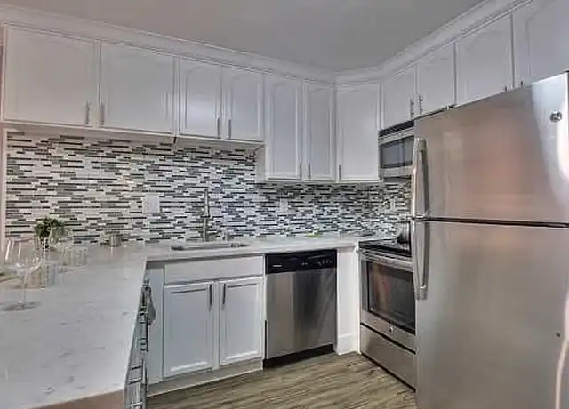 Property at The Luxe Apartments - 3301 Homestead Rd, Santa Clara, CA, 95051, 1 bed, 1 bath, [object Object]