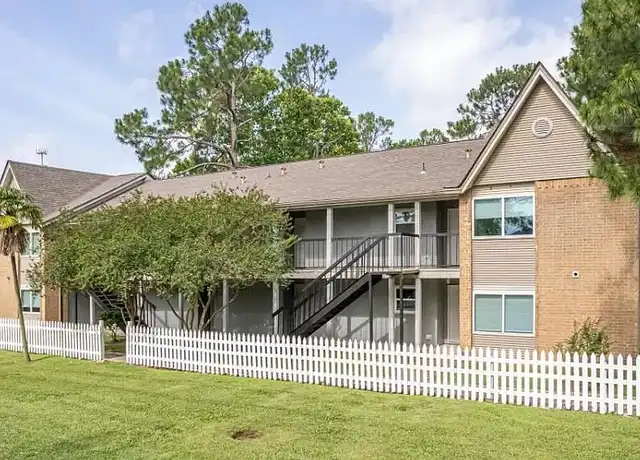 Property at Cedarbrook Apartments - 1860 Boulevard de Province, Baton Rouge, LA, 70816, 1-3 bed, 1-2 bath, [object Object]