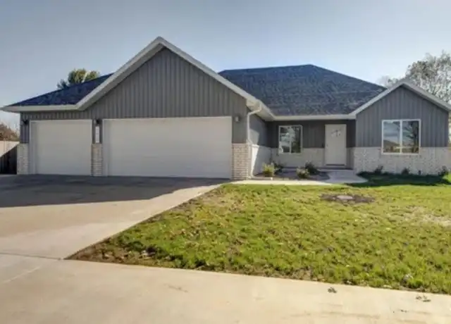 Property at 3668 W Overland St, Springfield, MO, 65807, 4 beds, 2 baths, [object Object]