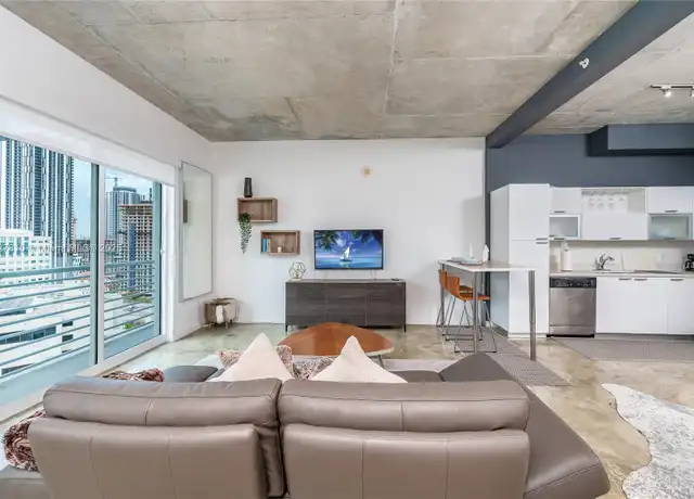 Property at 234 NE 3rd St #1703, Miami, FL, 33132, 1 bed, 1 bath, [object Object]