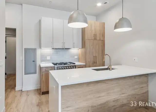 Property at 37 S Ashland Ave Unit 105, Chicago, IL, 60607, 1 bed, 1 bath, [object Object]