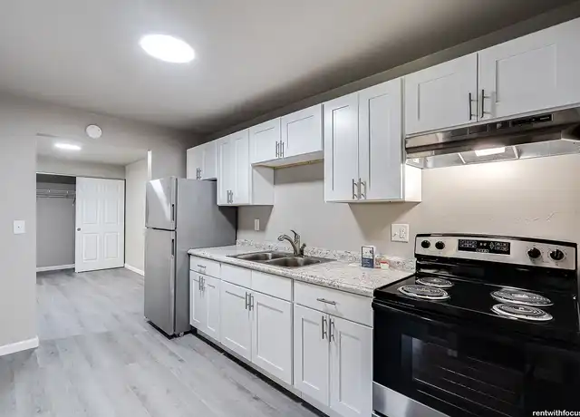 Property at Lakeview Ridge - 1000 3rd St, Menasha, WI, 54952, 1-2 bed, 1 bath, [object Object]