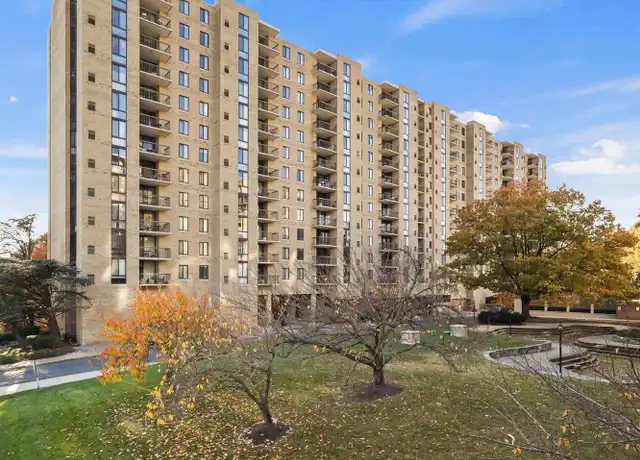 Property at 4500 S Four Mile Run Dr #927, Arlington, VA, 22204, 1 bed, 1 bath, [object Object]