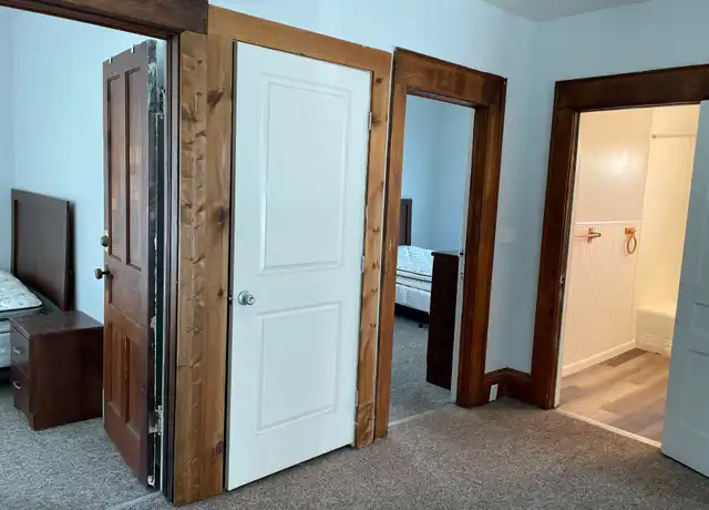 Property at 729 S Beech St, Syracuse, NY, 13210, 5 beds, 2 baths, [object Object]