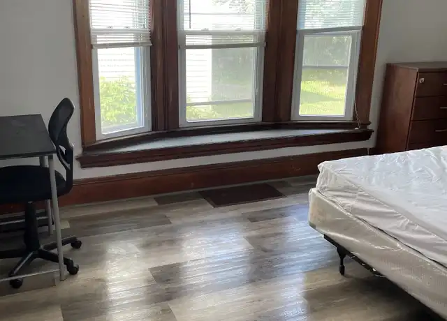 Property at 729 S Beech St, Syracuse, NY, 13210, 5 beds, 2 baths, [object Object]