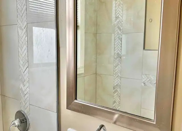Property at 1144 W 84th St Unit 1, Chicago, IL, 60620, 1 bed, 1 bath, [object Object]