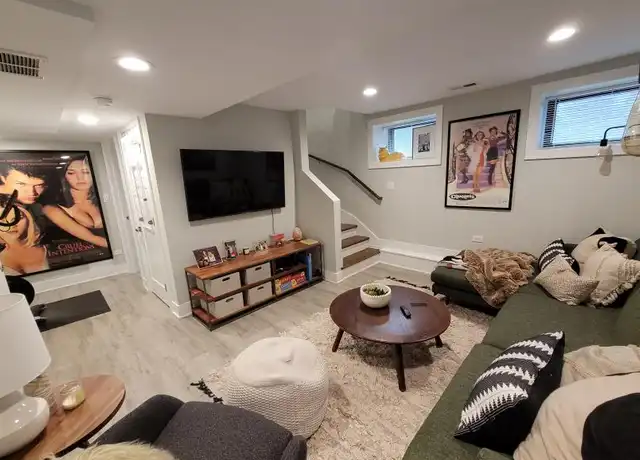 Property at 1472 W Summerdale Ave, Chicago, IL, 60640, 2 beds, 2 baths, [object Object]