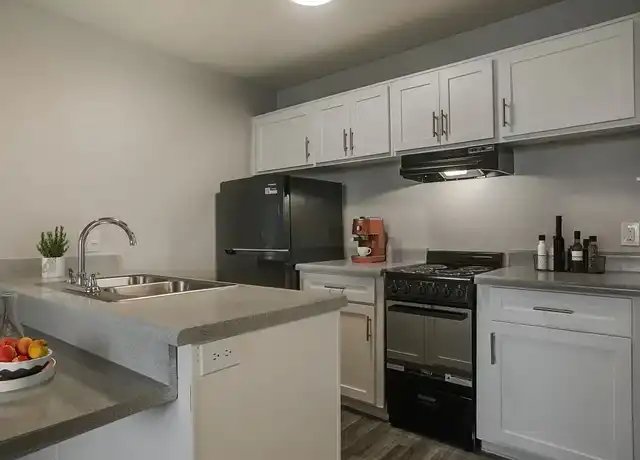 Property at Cinnamon Tree Apartments - 7220 Central Ave SE, Albuquerque, NM, 87108, 0-2 beds, 1-2 bath, [object Object]