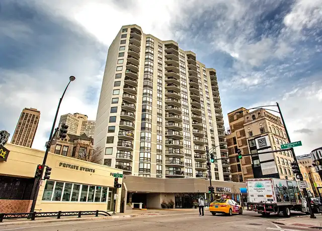 Property at 2555 N Clark St, Chicago, IL, 60614, 1 bed, 1 bath, [object Object]
