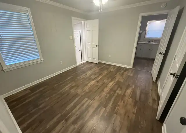 Property at 205 Pecan Park Dr, Ridgeland, MS, 39157, 3 beds, 2 baths, [object Object]