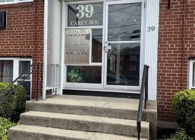 Property at 39 Carey Ave Unit 6, Watertown, MA, 02472, 2 beds, 1 bath, [object Object]