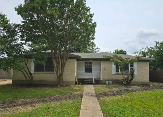 Property at 1018 Noble Ave, Carrollton, TX, 75006, 3 beds, 2 baths, [object Object]