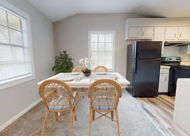 Property at Ridge View Apartments - 5100 36th Ave E, Tuscaloosa, AL, 35405, 2 beds, 1-2 bath, [object Object]