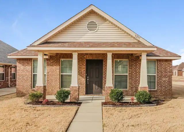 Property at 3257 E Hartland Dr, Southaven, MS, 38672, 3 beds, 2 baths, [object Object]