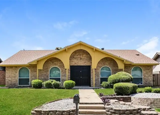 Property at 1816 Christopher Dr, Fort Worth, TX, 76140, 3 beds, 2 baths, [object Object]