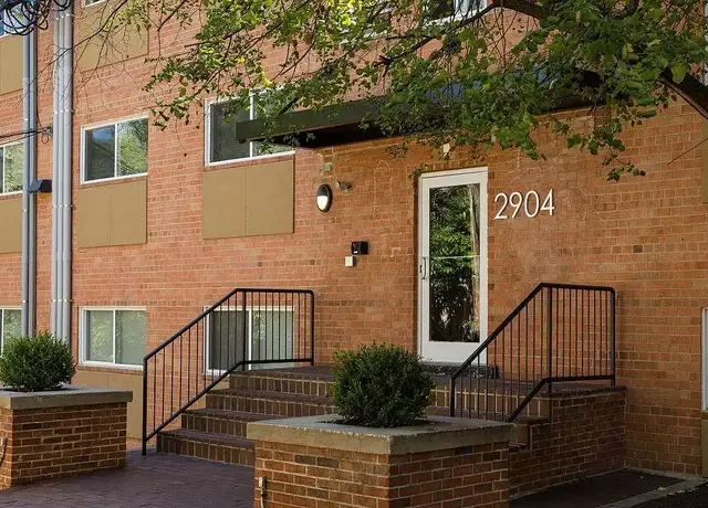Photo of 2900 Seay St, Alexandria, VA 22314
