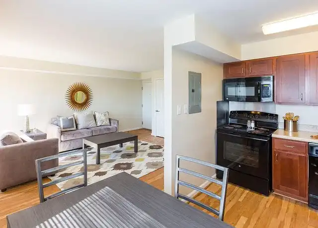 Property at Longview Terrace Apartments - 2900 Seay St, Alexandria, VA, 22314, 1-2 bed, 1 bath, [object Object]