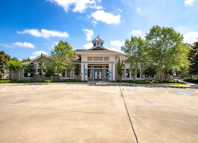 Property at The Forum At Sam Houston - 3019 Sam Houston Ave, Huntsville, TX, 77340, 0-3 beds, 1-3 bath, [object Object]
