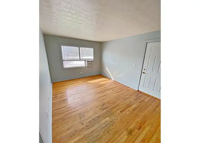 Property at 4602 Redman Ave Unit 460410, Omaha, NE, 68111, 1 bed, 1 bath, [object Object]