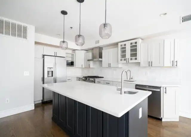 Property at 610 Madison St #3, Hoboken, NJ, 07030, 3 beds, 2 baths, [object Object]