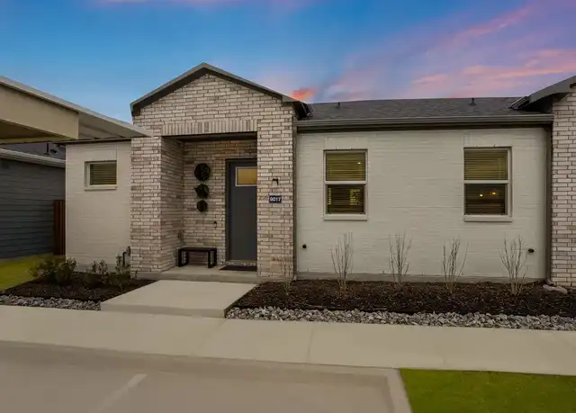 Property at 8033 N Elm St, Denton, TX, 76207, 2 beds, 2 baths, [object Object]