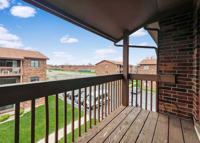 Photo of 15824 Peggy Ln #6, Oak Forest, IL 60452