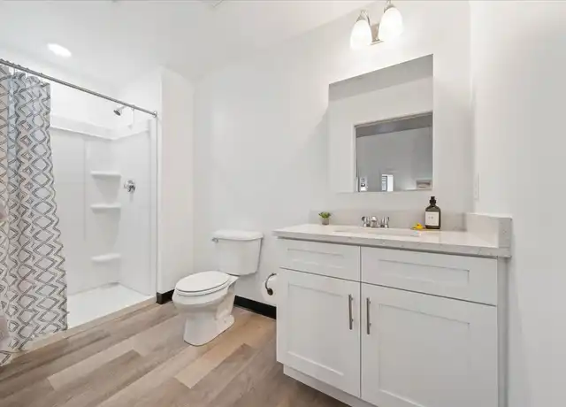 Property at 401 Olo St, Woonsocket, RI, 02895, 1 bed, 1 bath, [object Object]