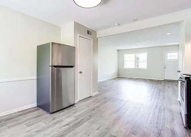 Photo of 763 Cascade Ave SW, Atlanta, GA 30310