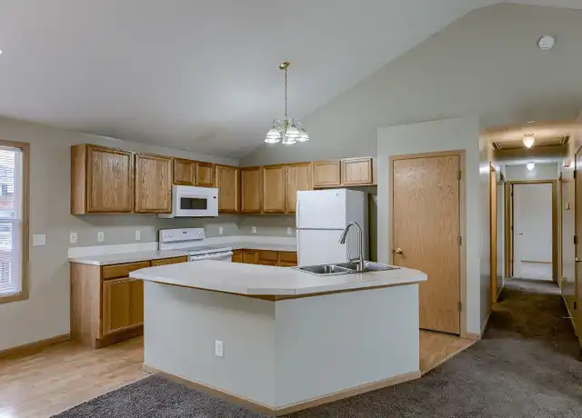 Property at 1608 Frisco Dr, Lincoln, NE, 68521, 4 beds, 3 baths, [object Object]