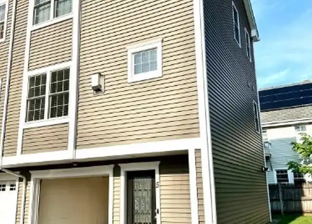 Property at 26 Floyd St #5, Waltham, MA, 02453, 2 beds, 1 bath, [object Object]