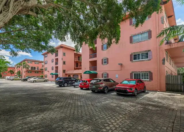 Property at 680 Tennis Club Dr #308, Fort Lauderdale, FL, 33311, 2 beds, 1.5 baths, [object Object]