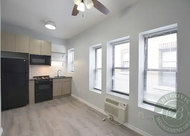 Property at 4875 N Magnolia Ave Unit 415, Chicago, IL, 60640, 0 beds, 1 bath, [object Object]