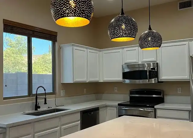 Property at 1694 E Spur St, Gilbert, AZ, 85296, 4 beds, 2 baths, [object Object]