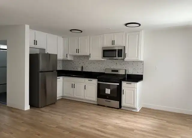 Property at 4323 Perlita Ave Unit 3, Los Angeles, CA, 90039, 1 bed, 1 bath, [object Object]
