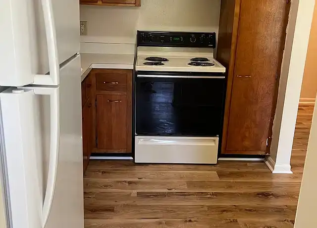Property at Presidents Village Apartments - 71 West Ave, Brockport, NY, 14420, 1-2 bed, 1 bath, [object Object]