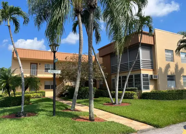 Property at 454 Flanders J, Delray Beach, FL, 33484, 2 beds, 2 baths, [object Object]