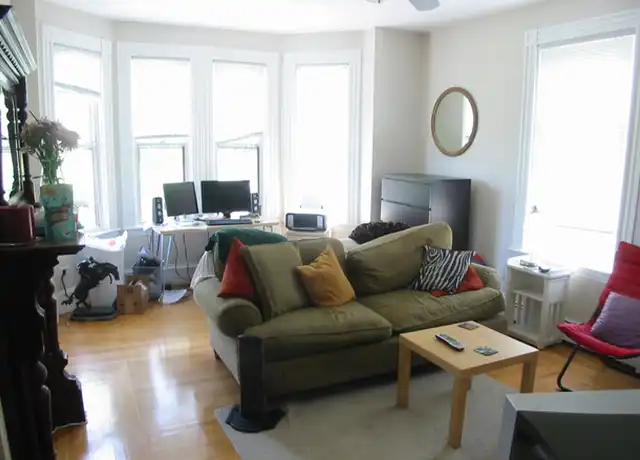 Property at 117 Prospect St, Somerville, MA, 02143, 2 beds, 1 bath, [object Object]