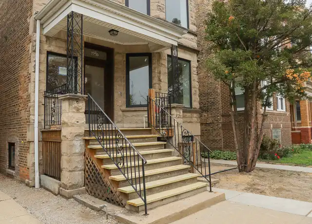 Property at 2230 W Wilson Ave Unit 1, Chicago, IL, 60625, 3 beds, 3 baths, [object Object]