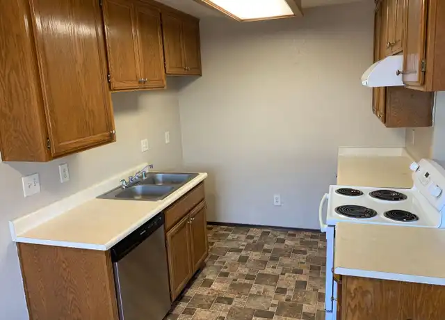 Property at 1190 Kenwood Ave Unit 2, Turlock, CA, 95380, 1 bed, 1 bath, [object Object]