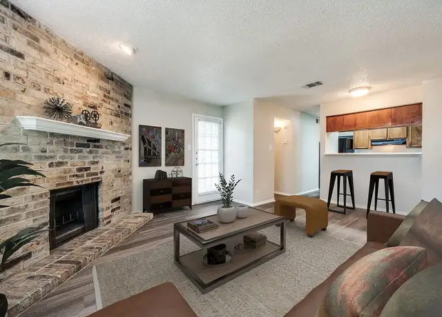 Photo of 1300 Dallas Dr, Denton, TX 76205