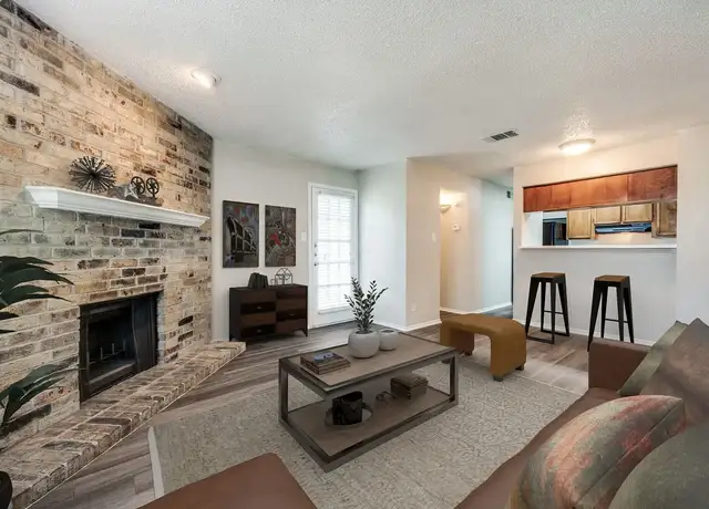 Photo of 1300 Dallas Dr, Denton, TX 76205